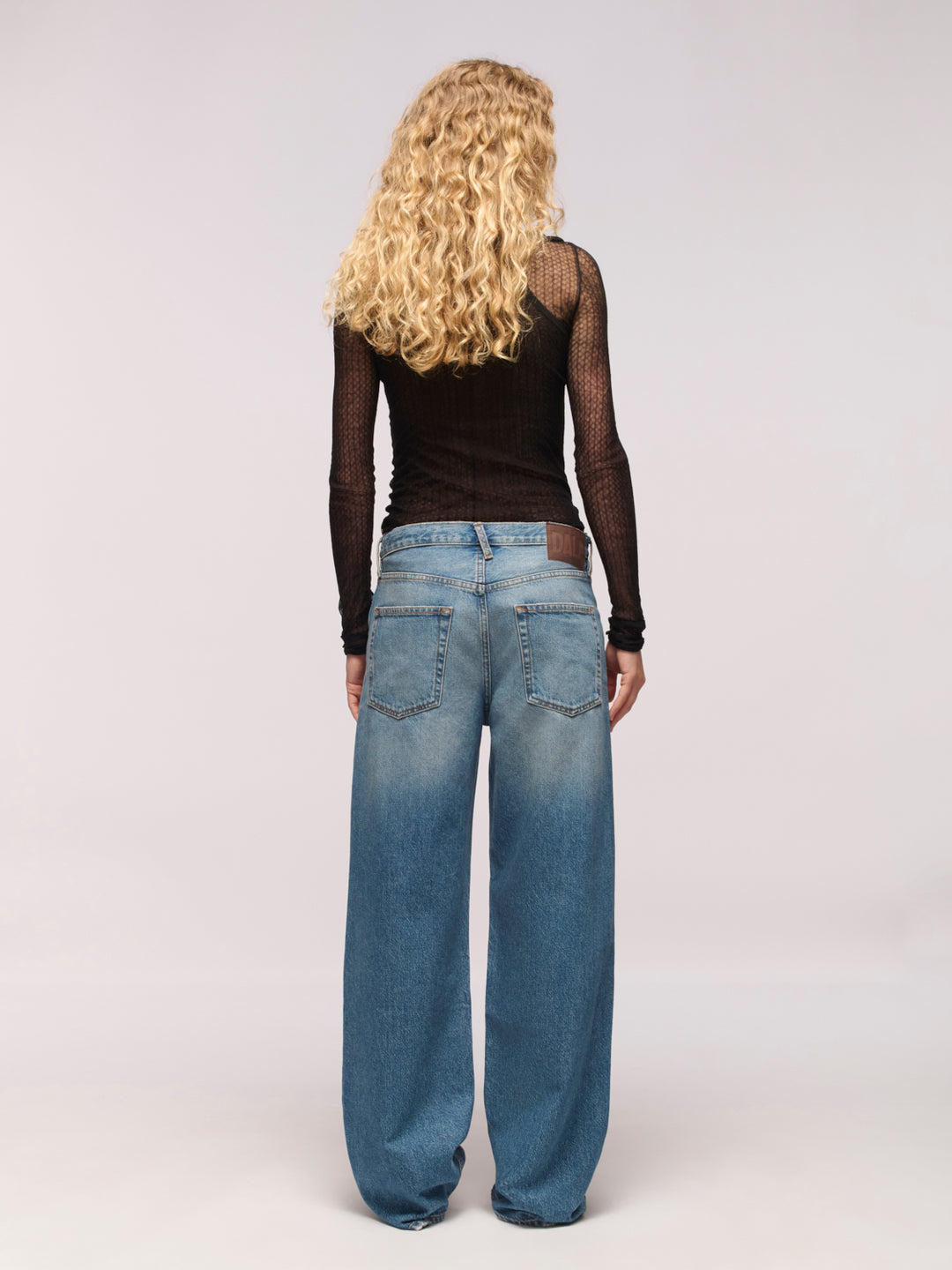 Isle Jean - Pocket Blue