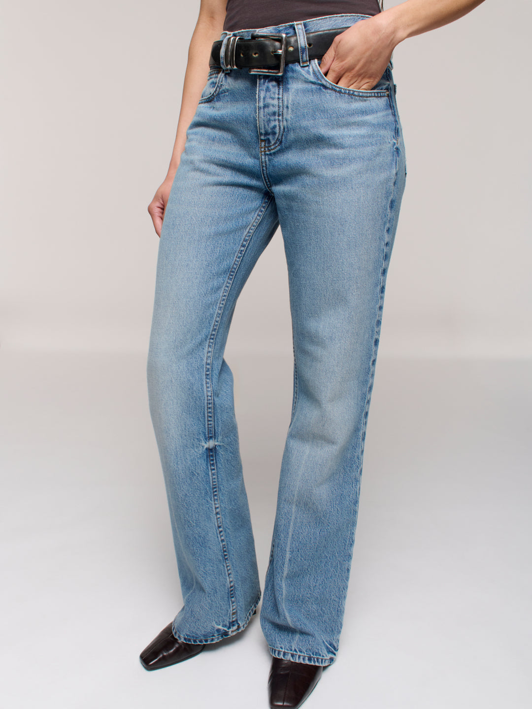 Calla Bootcut Jeans - Attick Blue