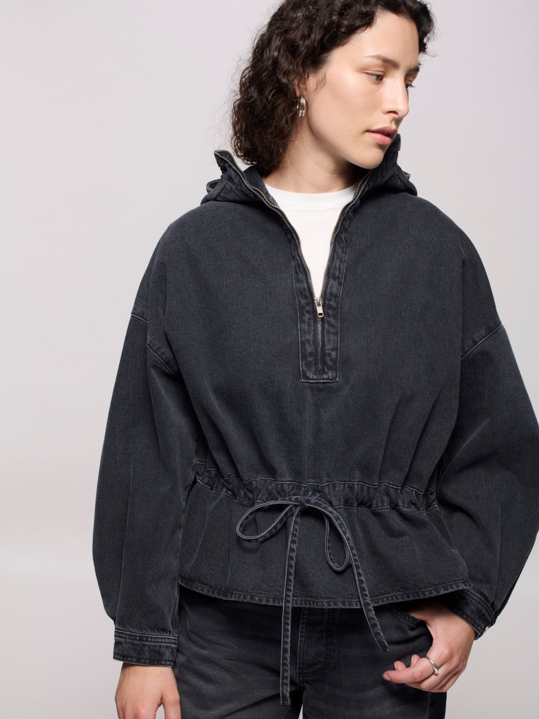 Hooded Popover - Hurricane