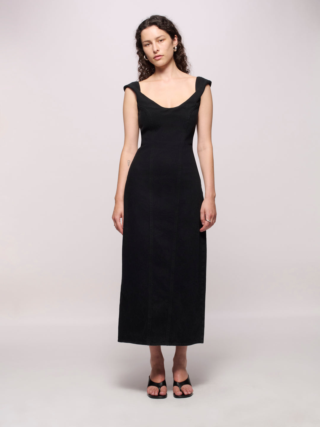 Suave Dress - One Year Black